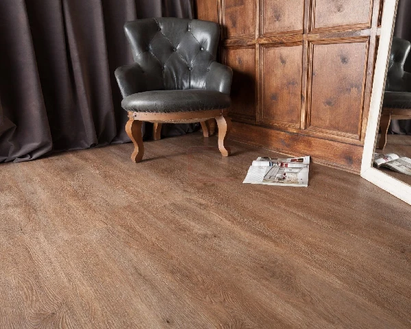 LVT